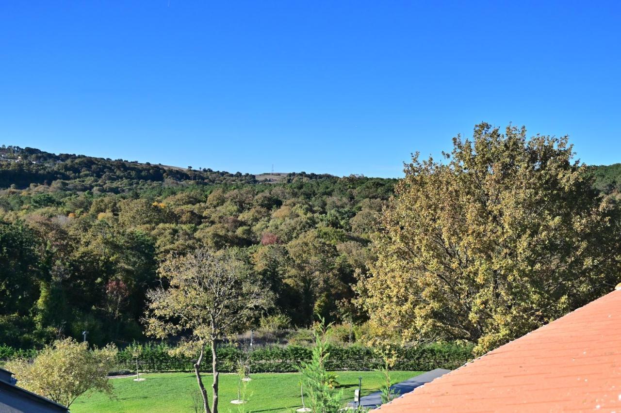 Ahmet Teacher Hotel,6 Minutes From The Airport Arnavutkoy Εξωτερικό φωτογραφία