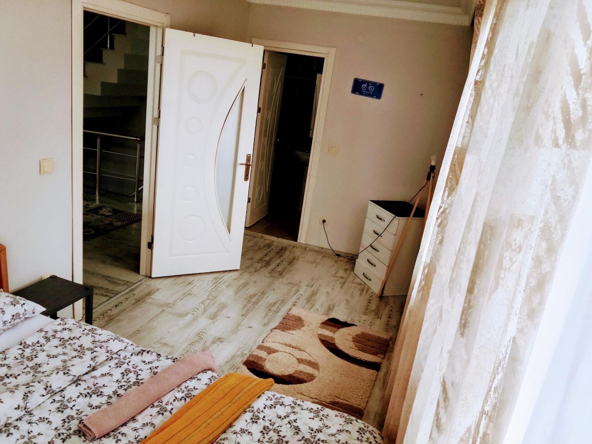 Ahmet Teacher Hotel,6 Minutes From The Airport Arnavutkoy Εξωτερικό φωτογραφία