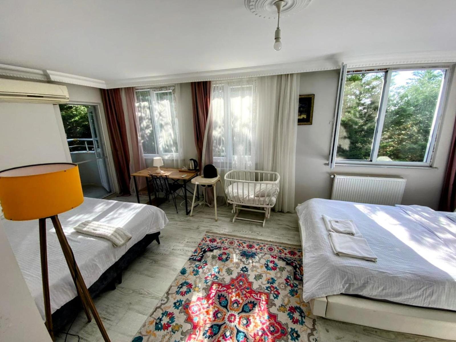Ahmet Teacher Hotel,6 Minutes From The Airport Arnavutkoy Εξωτερικό φωτογραφία